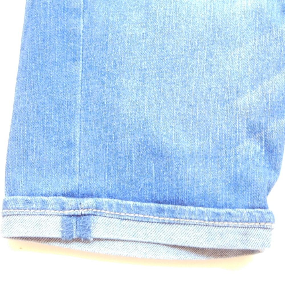 Levi's Girls Distressed Denim Bermuda Jean Shorts Cuffed 8 10 12 NWT - Picture 7 of 7